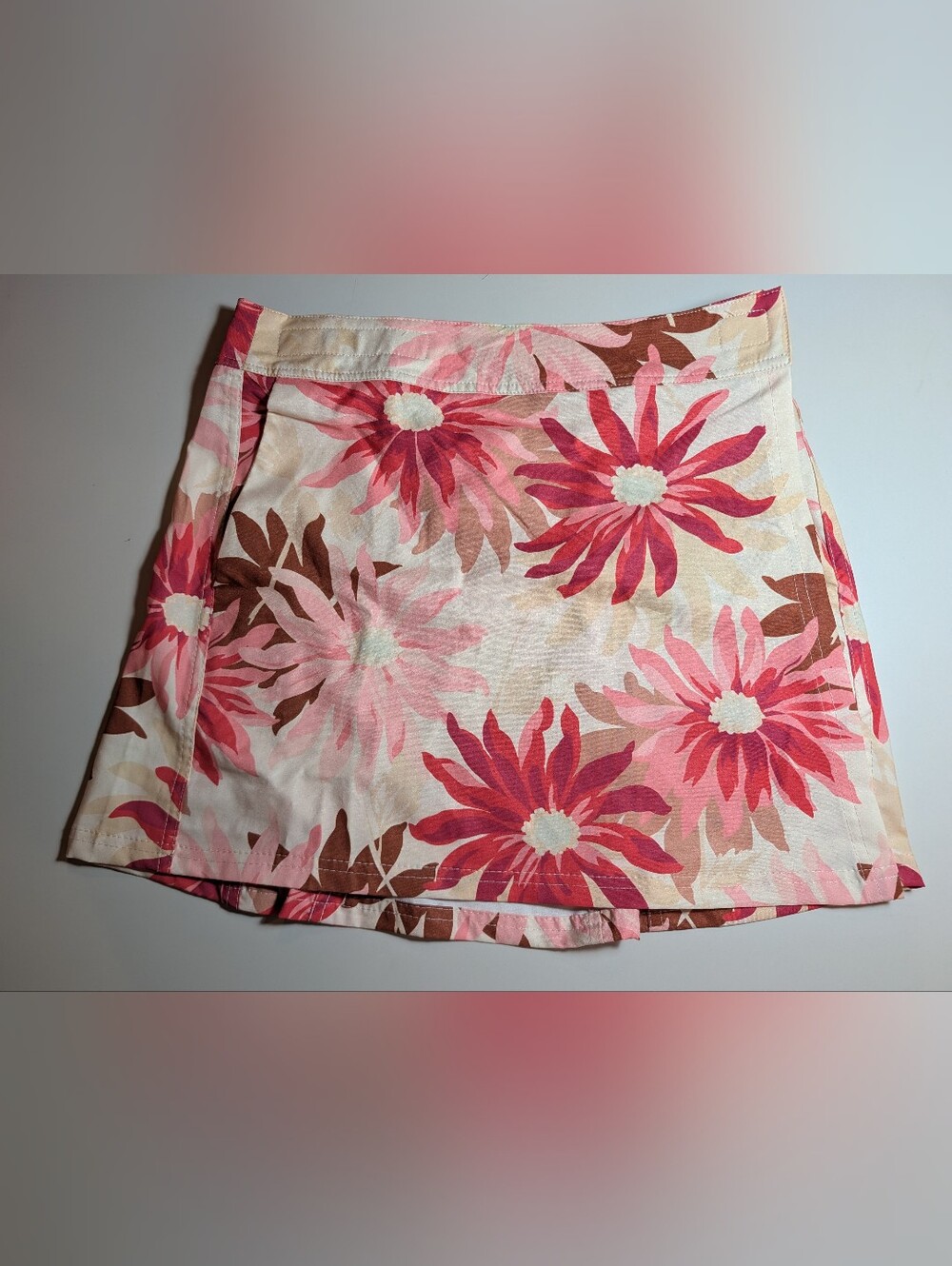 Ripskirt Hawaii Woman's Small Floral Mini Skirt in Pink and Brown